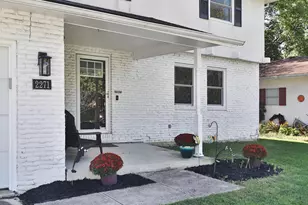 2271 Maplewood Dr, Columbus, OH 43229 - Photo 4