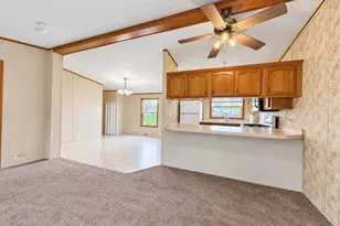 5920 Foxfire Dr, Zanesville, OH 43701 - Photo 8