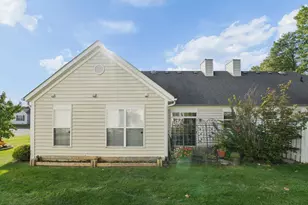 5998 Naughten Pond Dr, Columbus, OH 43213 - Photo 32