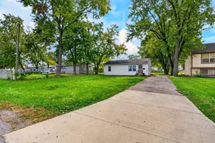 6135 Roselawn Ave, Columbus, OH 43232 - Photo 4