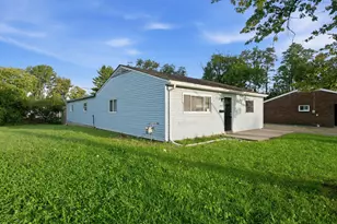 3087 Huntington Dr, Columbus, OH 43207 - Photo 2