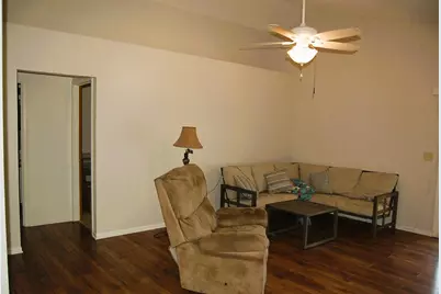 1069 Crossbrook Boulevard, Galloway, OH 43119 - Photo 4