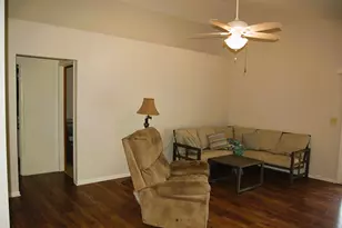 1069 Crossbrook Blvd, Galloway, OH 43119 - Photo 4