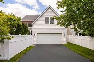 8075 Chatham Green Dr, New Albany, OH 43054 - Photo 6