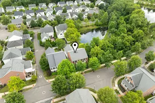 8075 Chatham Green Dr, New Albany, OH 43054 - Photo 2