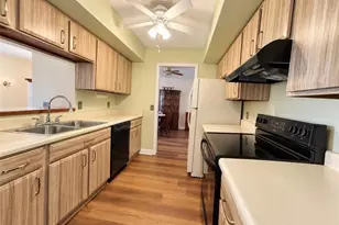 1134 S Slope Bay, Zanesville, OH 43701 - Photo 4