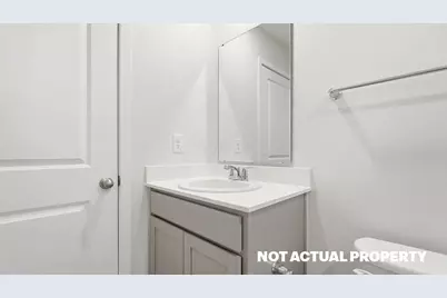 1402 Marinelli Drive East, Columbus, OH 43228 - Photo 28