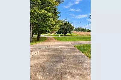 2049 Boving Road SW, Lancaster, OH 43130 - Photo 36