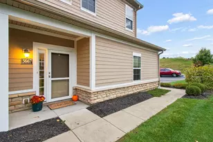 3667 Birkland Cir, Lewis Center, OH 43035 - Photo 2