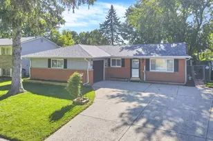 4945 Labelle Dr, Columbus, OH 43232 - Photo 2