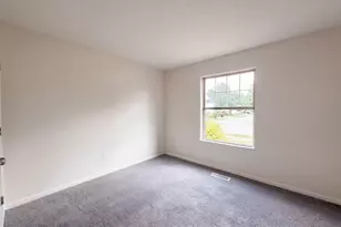 3223 Berkley Pointe Dr, Columbus, OH 43230 - Photo 12
