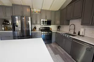 833 Lakeshore Dr, Columbus, OH 43235 - Photo 16