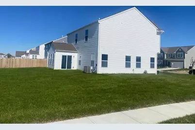 521 Walker Pointe Drive, Commercial Point, OH 43116 - Photo 4