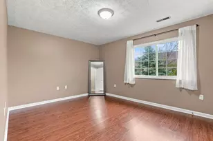 1870 Berrancher Dr, Columbus, OH 43228 - Photo 32