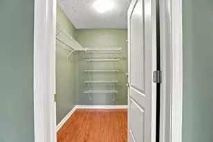 1870 Berrancher Dr, Columbus, OH 43228 - Photo 24