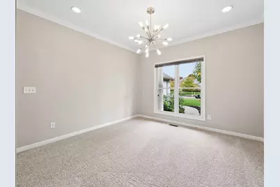 6161 Heritage Lakes Drive, Hilliard, OH 43026 - Photo 12