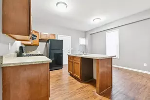 274 E Barthman Ave, Columbus, OH 43207 - Photo 6