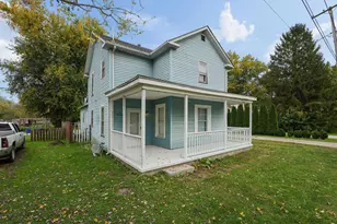 219 Maple St, Sugar Grove, OH 43155 - Photo 2