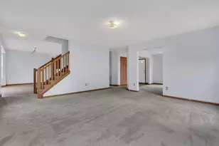9060 Ridgeline Dr, Reynoldsburg, OH 43068 - Photo 12
