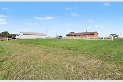 3765 Bell Station Road, Circleville, OH 43113 - Photo 32
