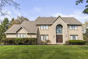 655 Laurel Ridge Dr, Gahanna, OH 43230 - Photo 1
