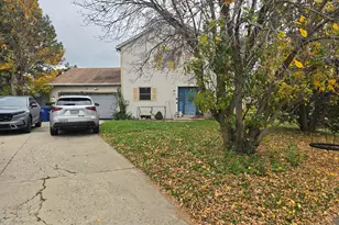 1678 1680 Watertower Dr, Columbus, OH 43235 - Photo 2