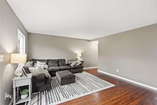495 Clairbrook Ave, Columbus, OH 43228 - Photo 6