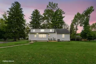 1147 Shady Lane Rd, Columbus, OH 43227 - Photo 2