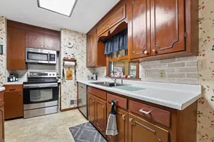 1147 Shady Lane Rd, Columbus, OH 43227 - Photo 10