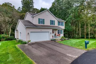 1302 Patricia Ln, Heath, OH 43056 - Photo 2