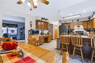 1302 Patricia Ln, Heath, OH 43056 - Photo 10