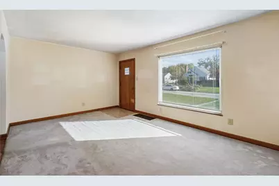 156 E Jeffrey Place, Columbus, OH 43214 - Photo 4