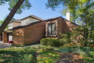225 St Pierre St, Worthington, OH 43085 - Photo 2
