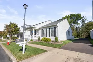 2456 Lyncross St, Grove City, OH 43123 - Photo 1