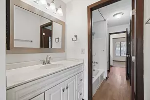 3300 Valley Ln S, Columbus, OH 43231 - Photo 20