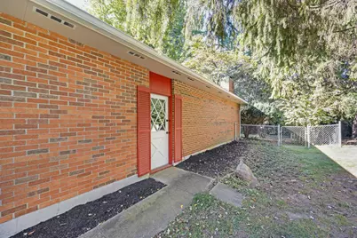 213 Meadowbrook Drive, Bellefontaine, OH 43311 - Photo 24