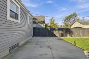 166 E Jeffrey Pl, Columbus, OH 43214 - Photo 36