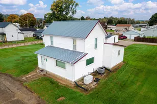 716 Adams St, Conesville, OH 43811 - Photo 1