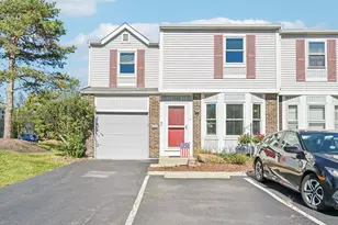 936 Worthington Woods Blvd, Worthington, OH 43085 - Photo 1