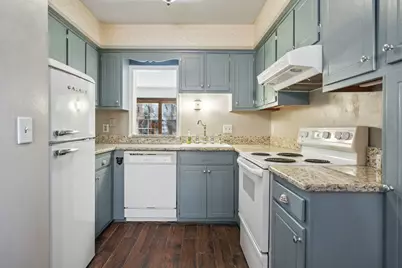 4730 Merrifield Place #21, Columbus, OH 43220 - Photo 4