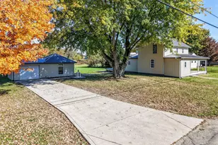 11660 Main St, Stoutsville, OH 43154 - Photo 2