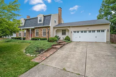 4506 Loos Circle E, Columbus, OH 43214 - Photo 1