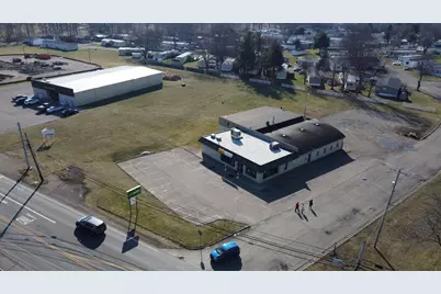 1211 N Court Street, Circleville, OH 43113 - Photo 1