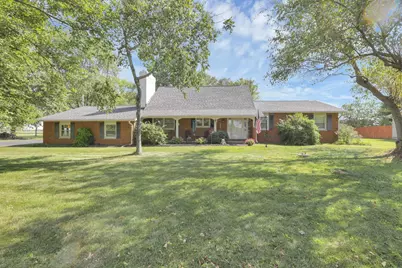 5692 Winchester Pike, Canal Winchester, OH 43110 - Photo 1