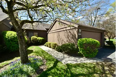 2101 Willowick Drive #B, Columbus, OH 43229 - Photo 1