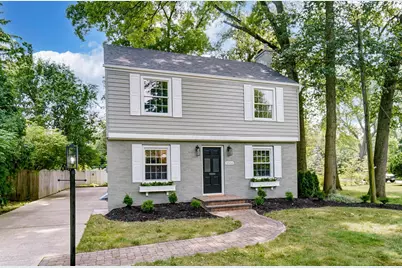 2551 Caroline Avenue, Columbus, OH 43209 - Photo 1