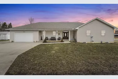 330 Station Street E, Ashville, OH 43103 - Photo 1