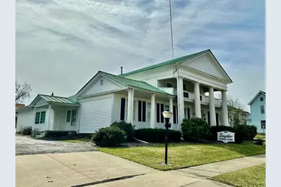 33 E College Street, Fredericktown, OH 43019 - Photo 1