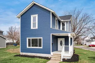 704 W 5th St, Marysville, OH 43040 - Photo 1