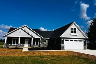 1396 Greenbrier Dr, Mount Vernon, OH 43050 - Photo 1